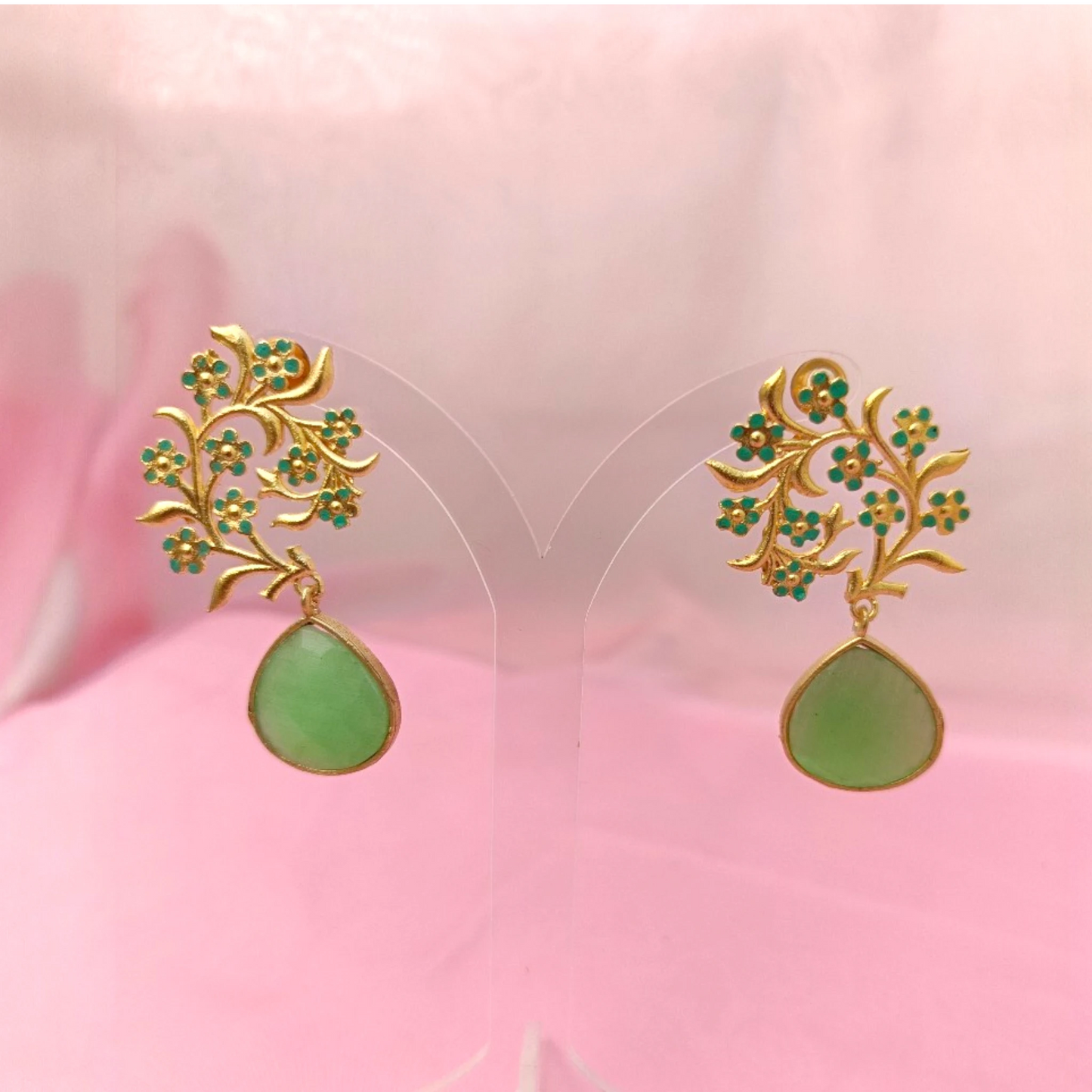 mint green floral dangler earrings lightweight Z