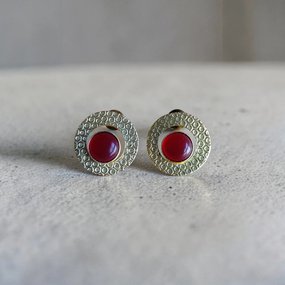 Noir Red Studs