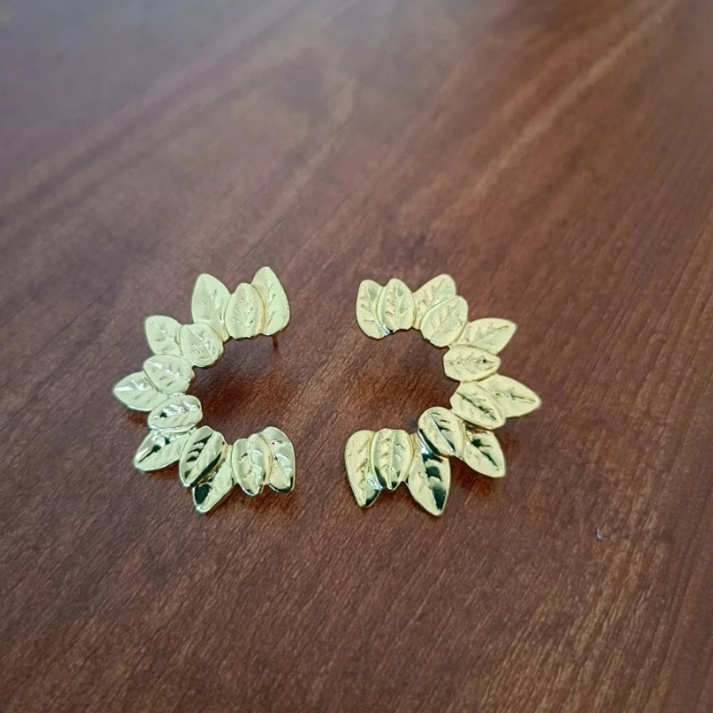 Lightweight anti-tarnish gold leaf earrings
