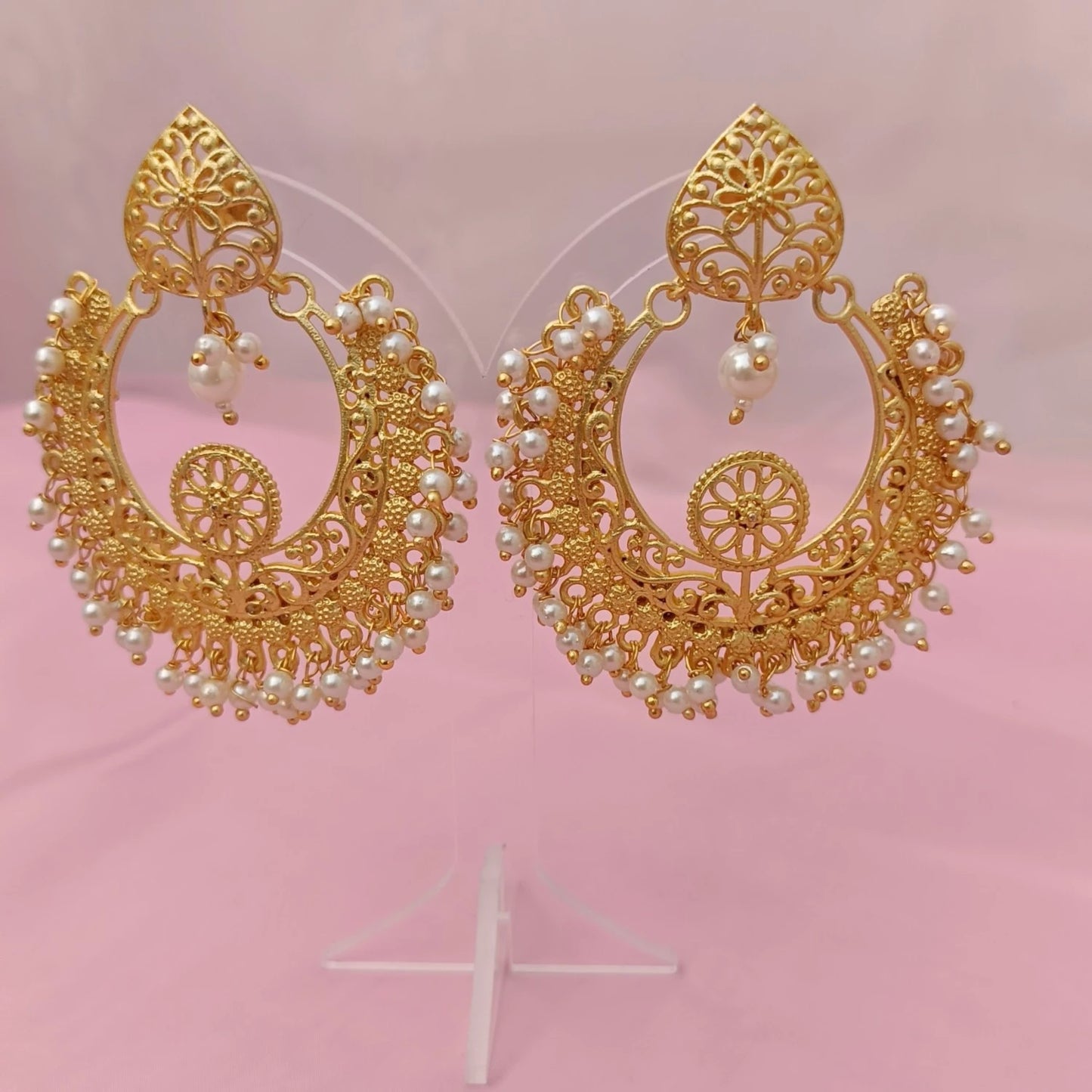 Noorva Pearl Chandbali