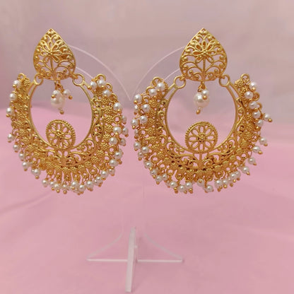 Noorva Pearl Chandbali
