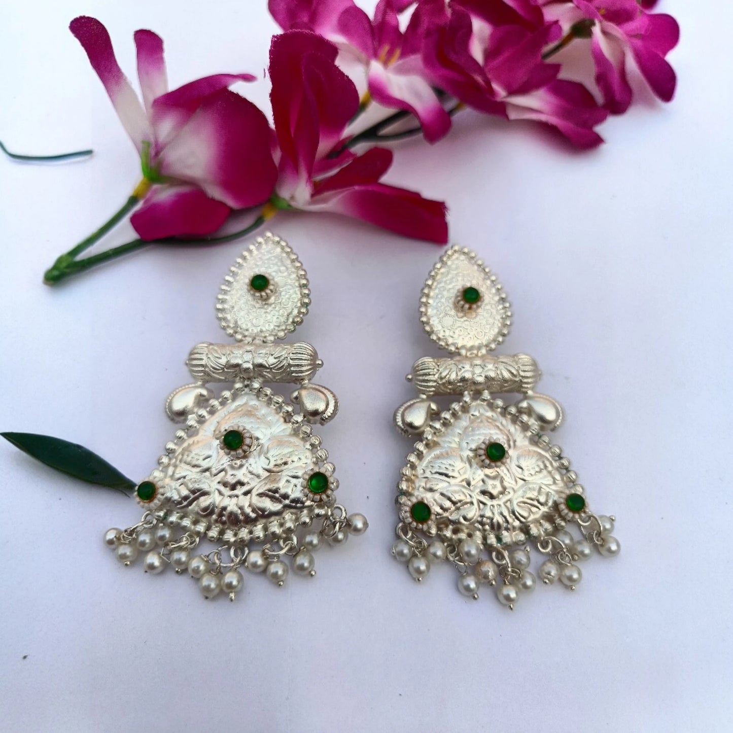 Shubhra earring