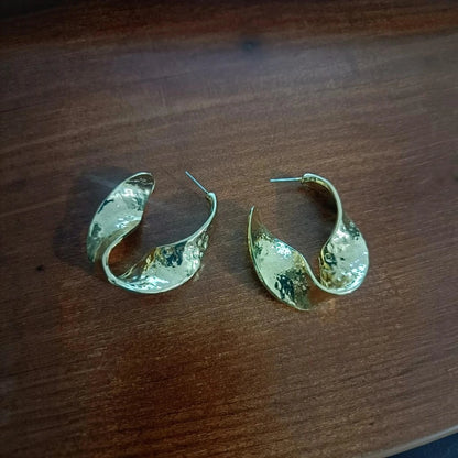 Ziva Hoops gold sculptural textured anti-tarnish earrings – Meeturstyle