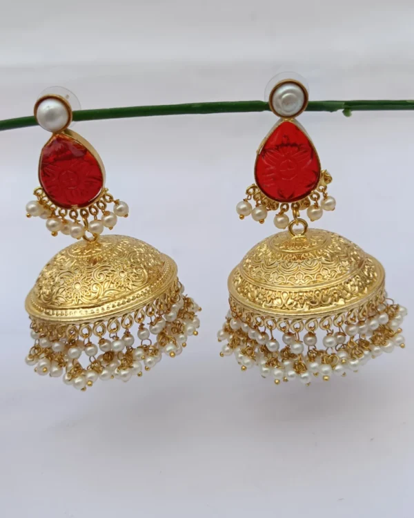 gulnaar jhumka
