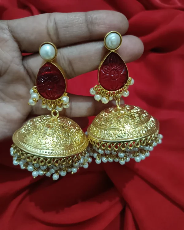 gulnaar jhumka